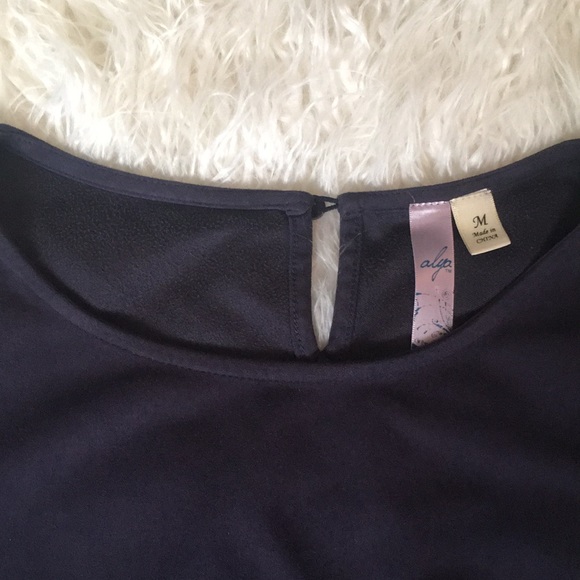 Cropped Suede Top - Picture 3 of 3